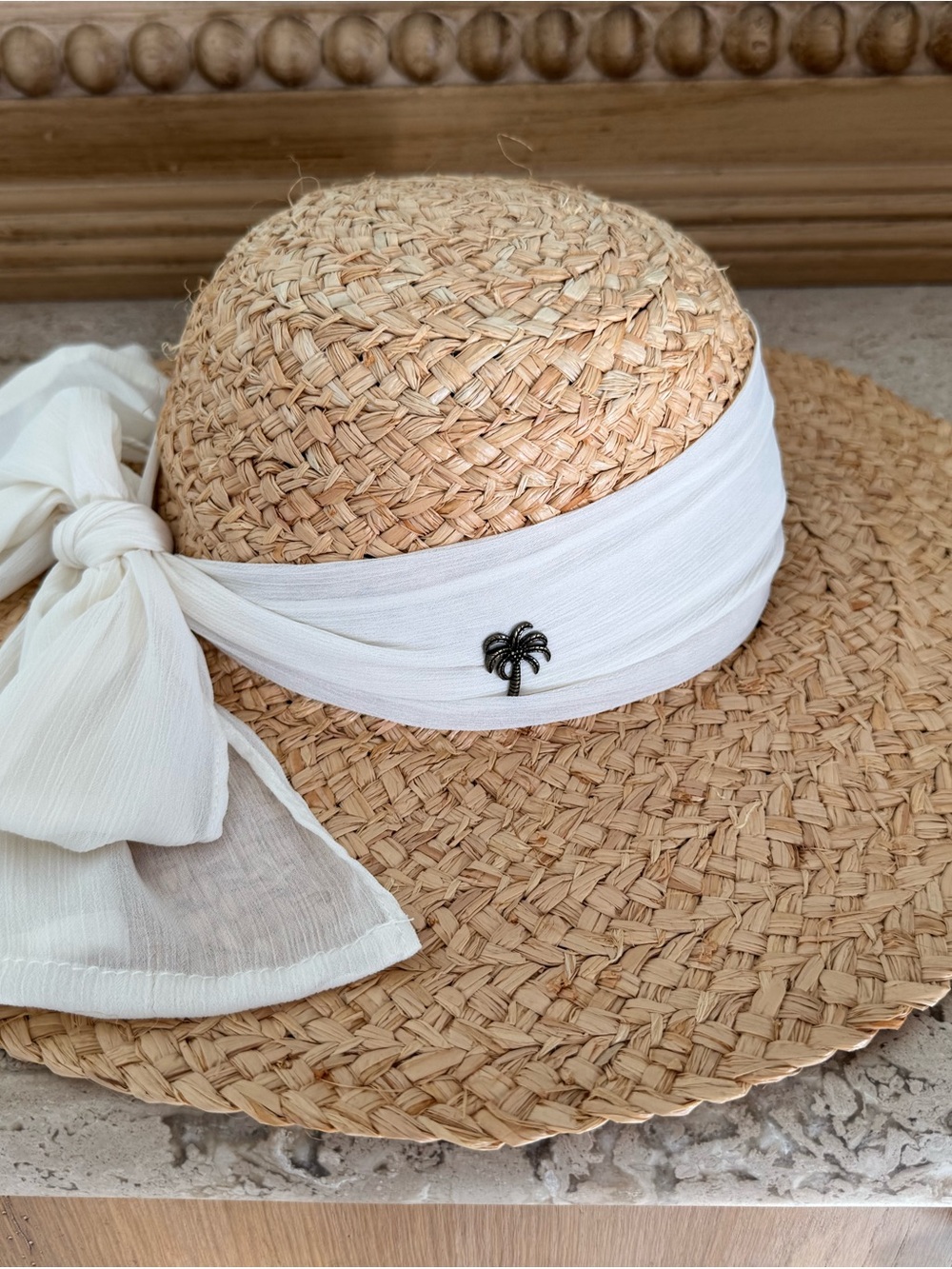 Elegant Straw Sun Hat with Cream Bow